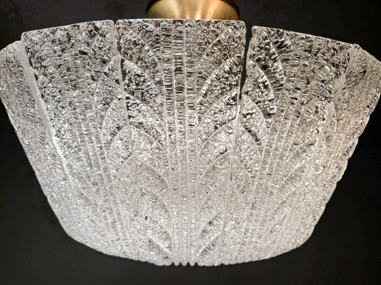 Barovier & Toso. Large ceiling lamp/chandelier by Barovier & Toso, Murano glass, Italy, 1960s, rare example.