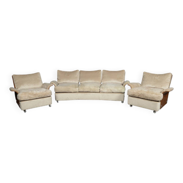 Vintage 20th century cream velvet "tulip" seating suite by km wilkins c1970