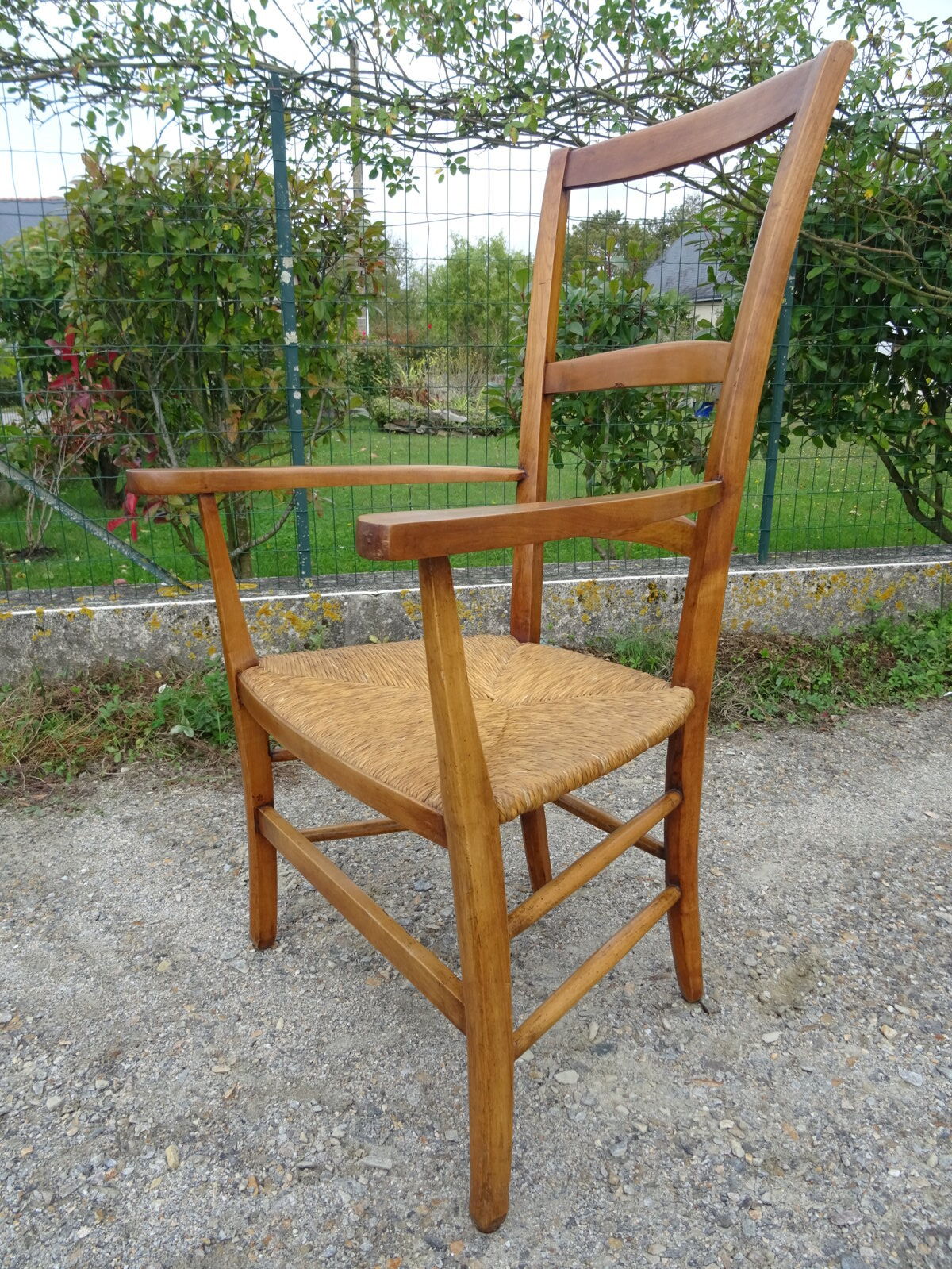 Mulched armchair high backrest