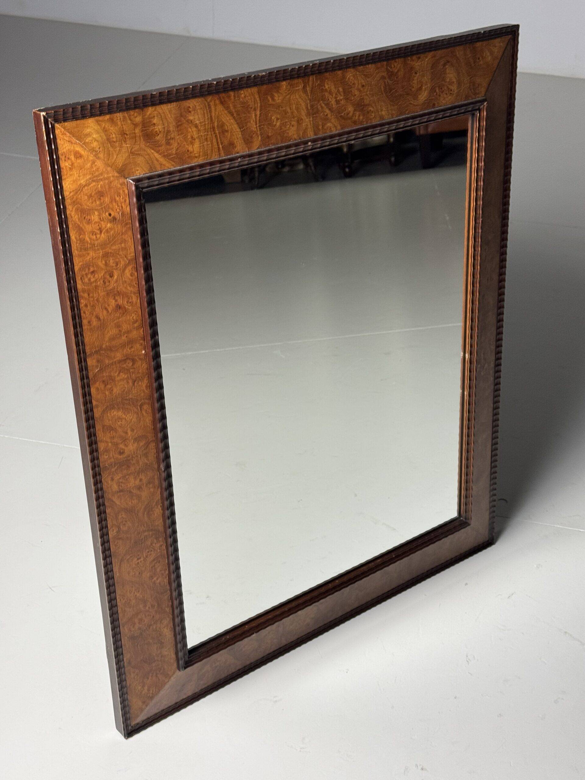 Vintage mirror with ribbed frame