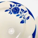 4 white porcelain plates with blue flowers