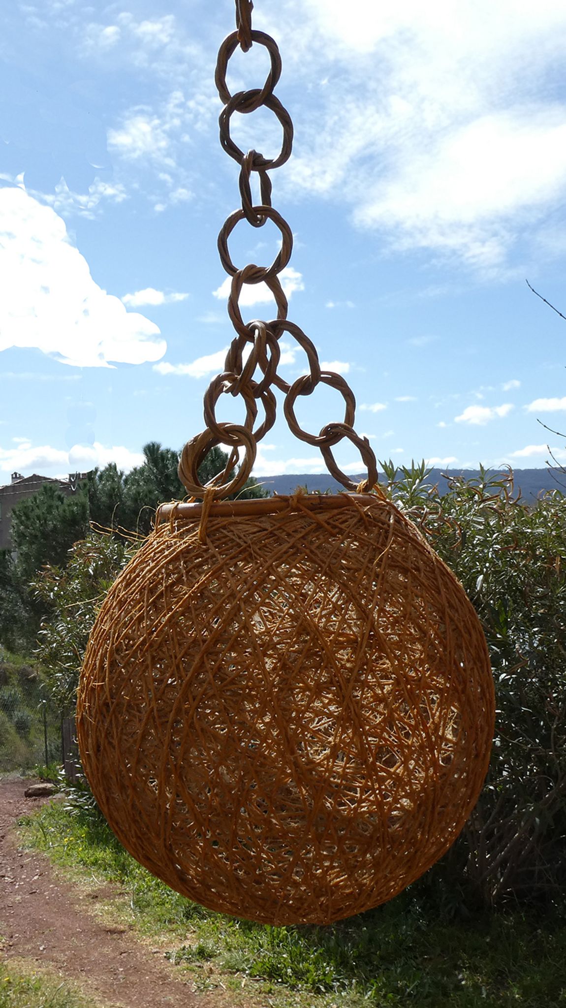 Suspension vintage boule rotin et ficelle