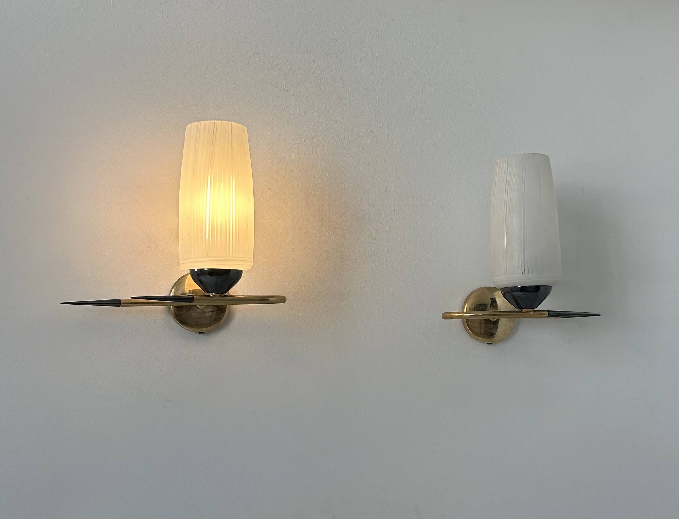Paire d'appliques vintage laiton et verre, France, 1950