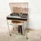 Desserte range-vinyles en métal doré