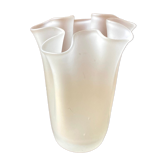 Vintage handkerchief vase made of glass paste