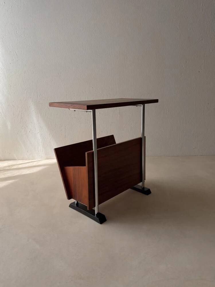 Porte-revue, table d'appoint en palissandre, années 50