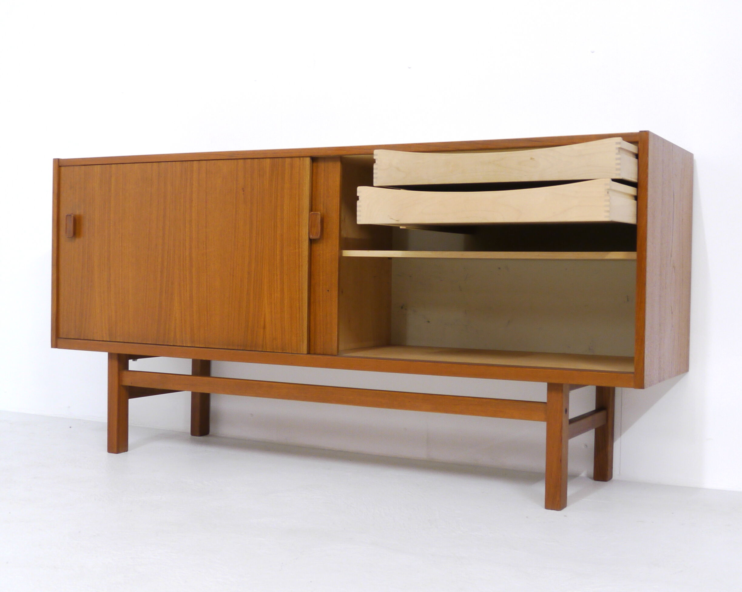 Sideboard Nils Jonsson for Troeds