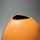 Ceramic vase