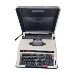 Machine à écrire olympia de 1970