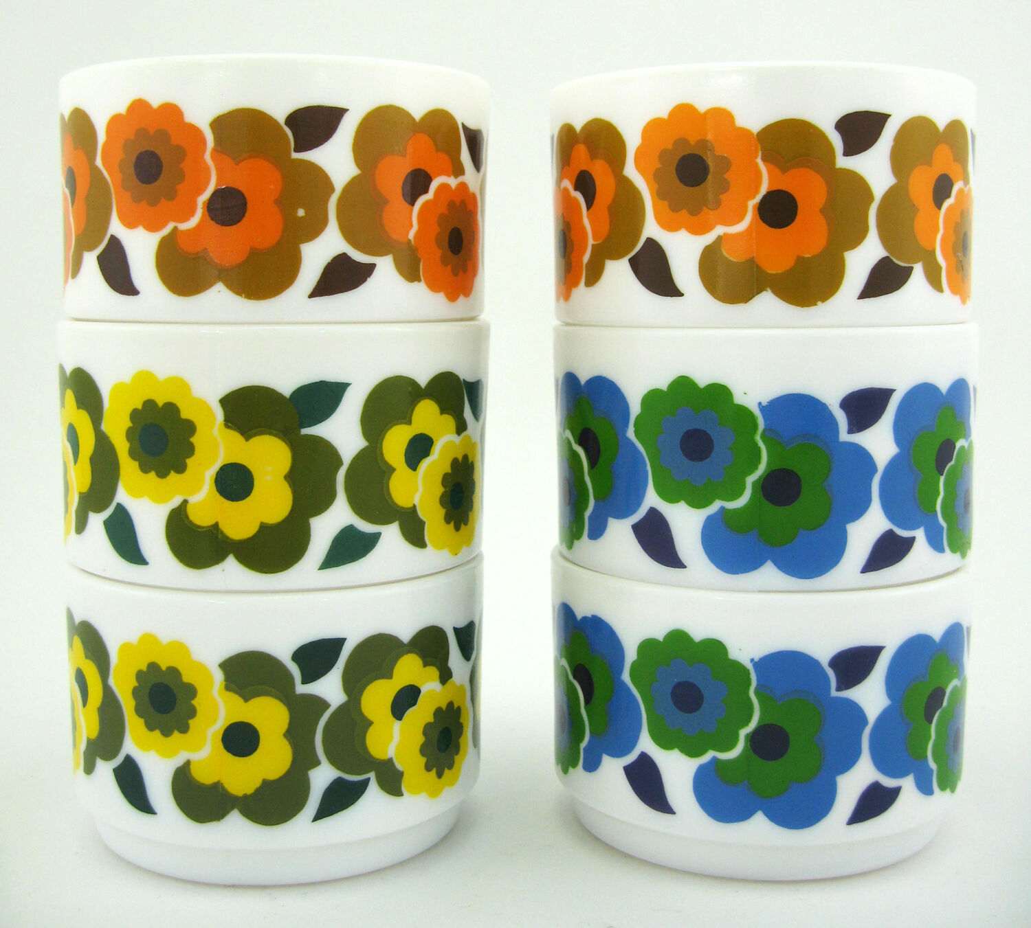 6 cups lotus arcopal france - orange, blue and yellow pop flower patterns - vintage 70s