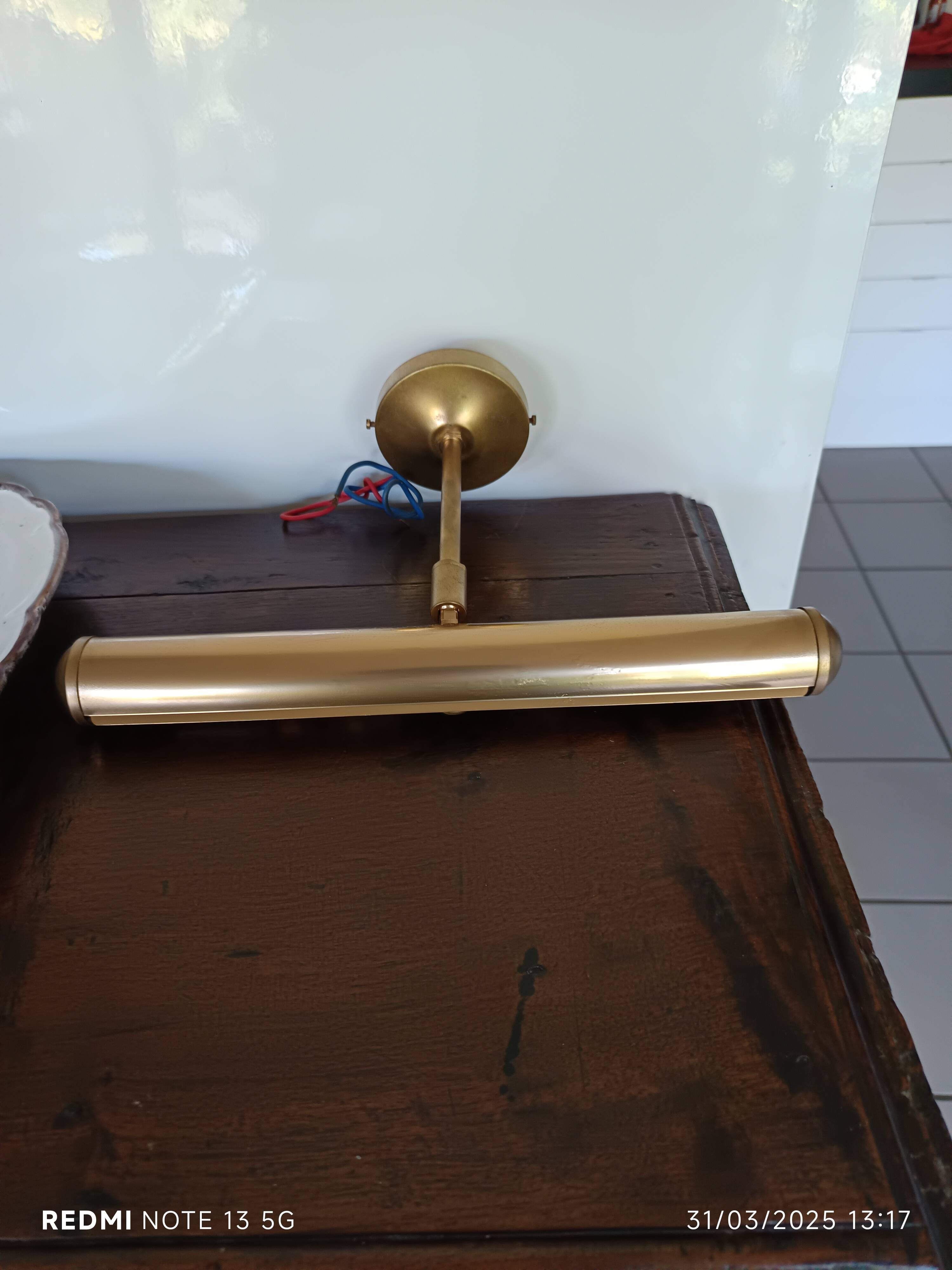 Antique gilded brass picture light