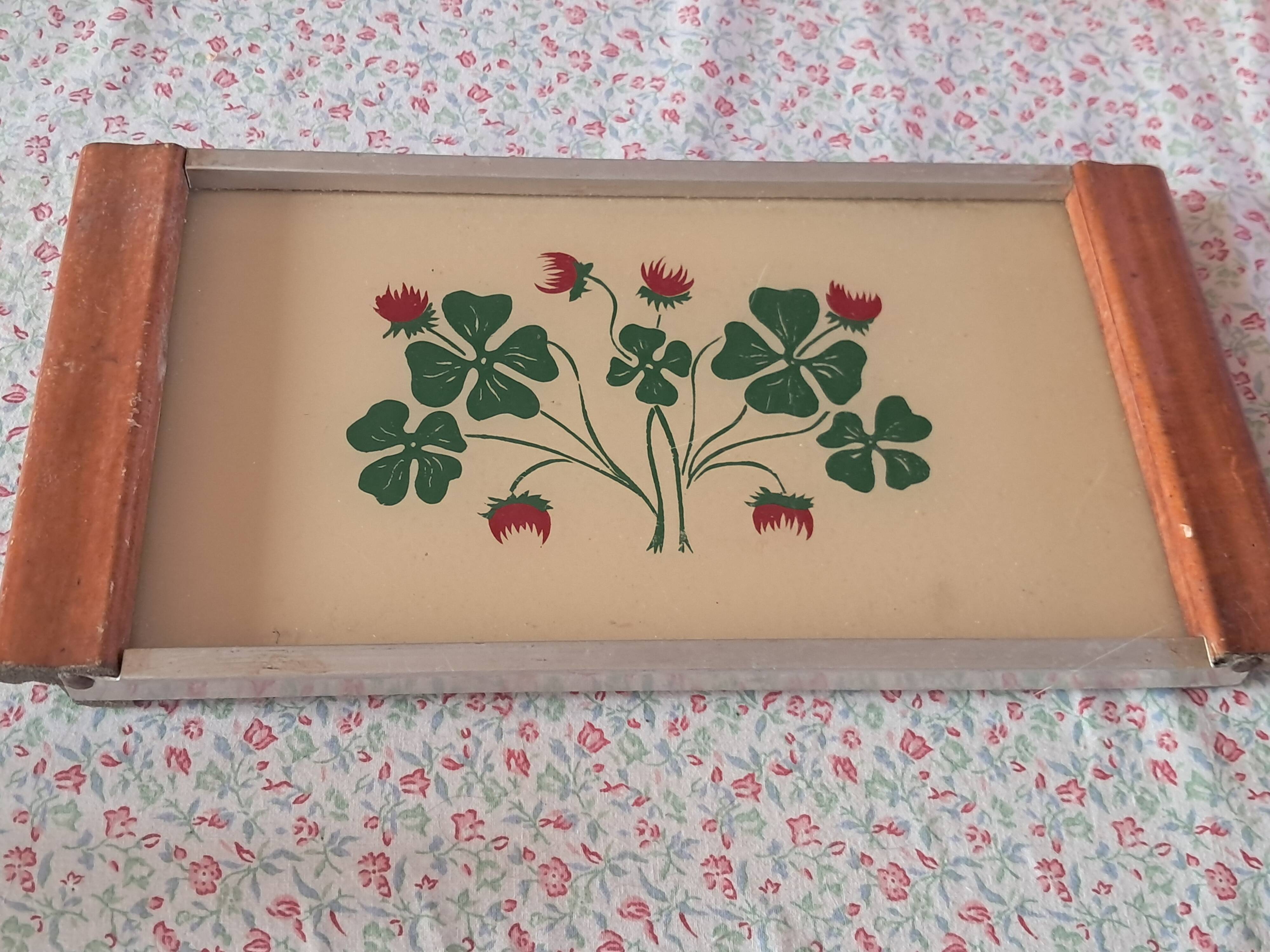 Art deco clovers tray