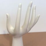 Main baguier soliflore blanche