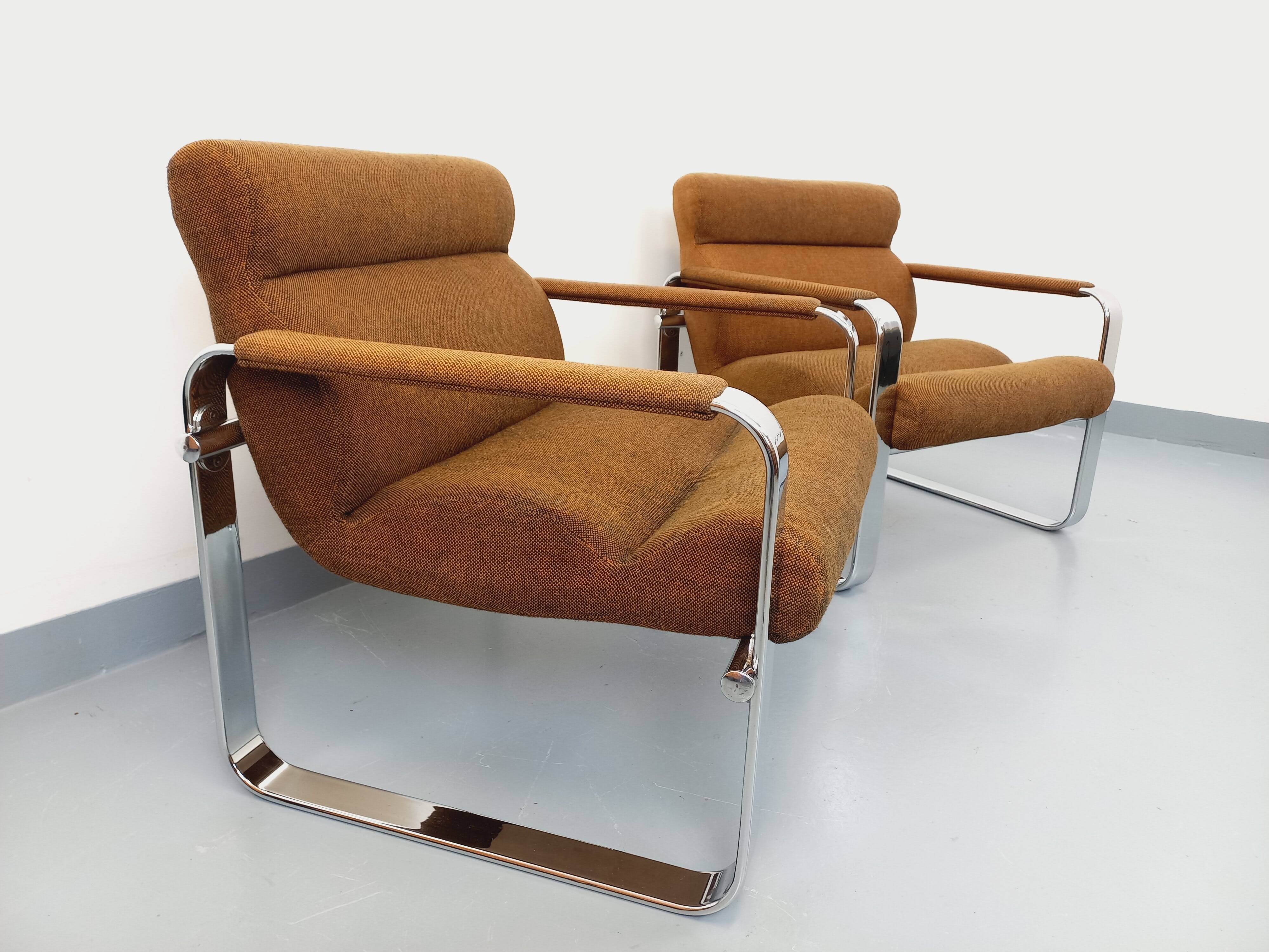 Pair of vintage Eero Aarnio armchairs for Framac in fabric and chrome 1970.