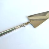Vintage pie shovel in silver metal and stainless steel blade - Contour net decoration