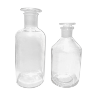 Lot 2 chemistry vials