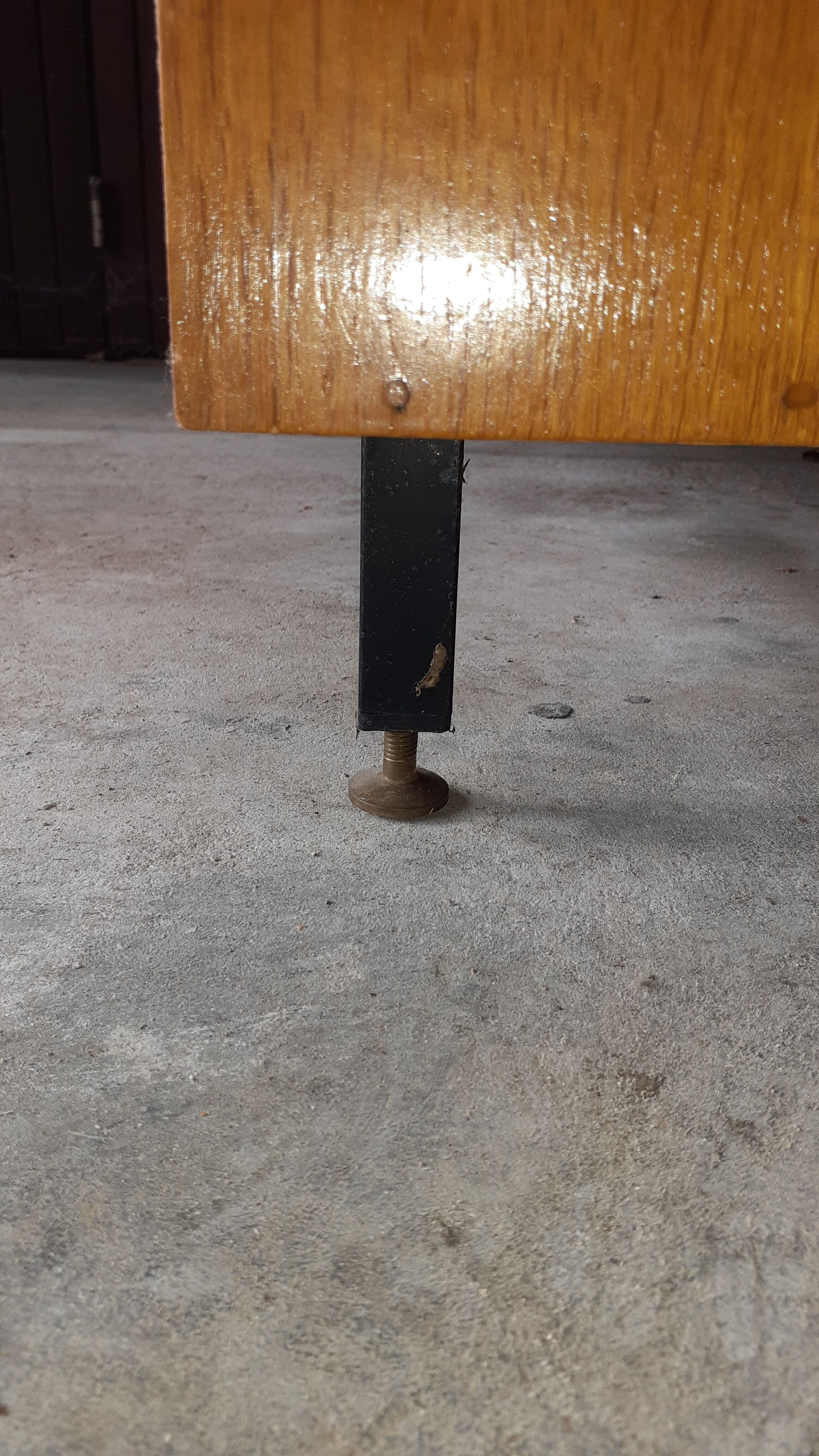 Vintage chest of drawers