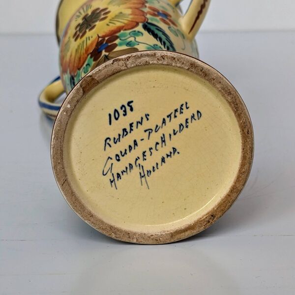 Vase Amphore Céramique Gouda Holland - Rubens motif fleurs peintes à la main - Modèle 1035