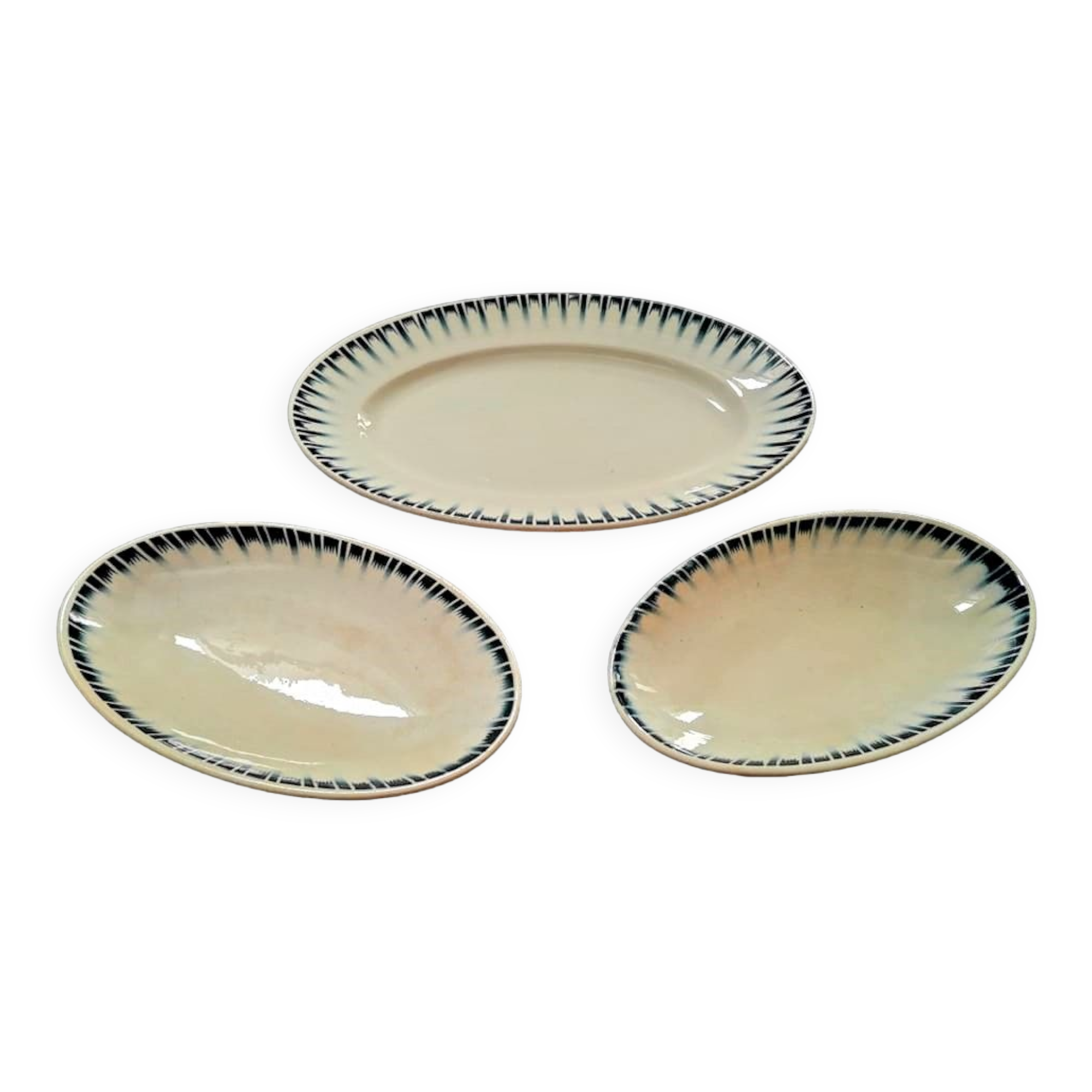 Lot oval serving dishes Badonviller model/series Carthage