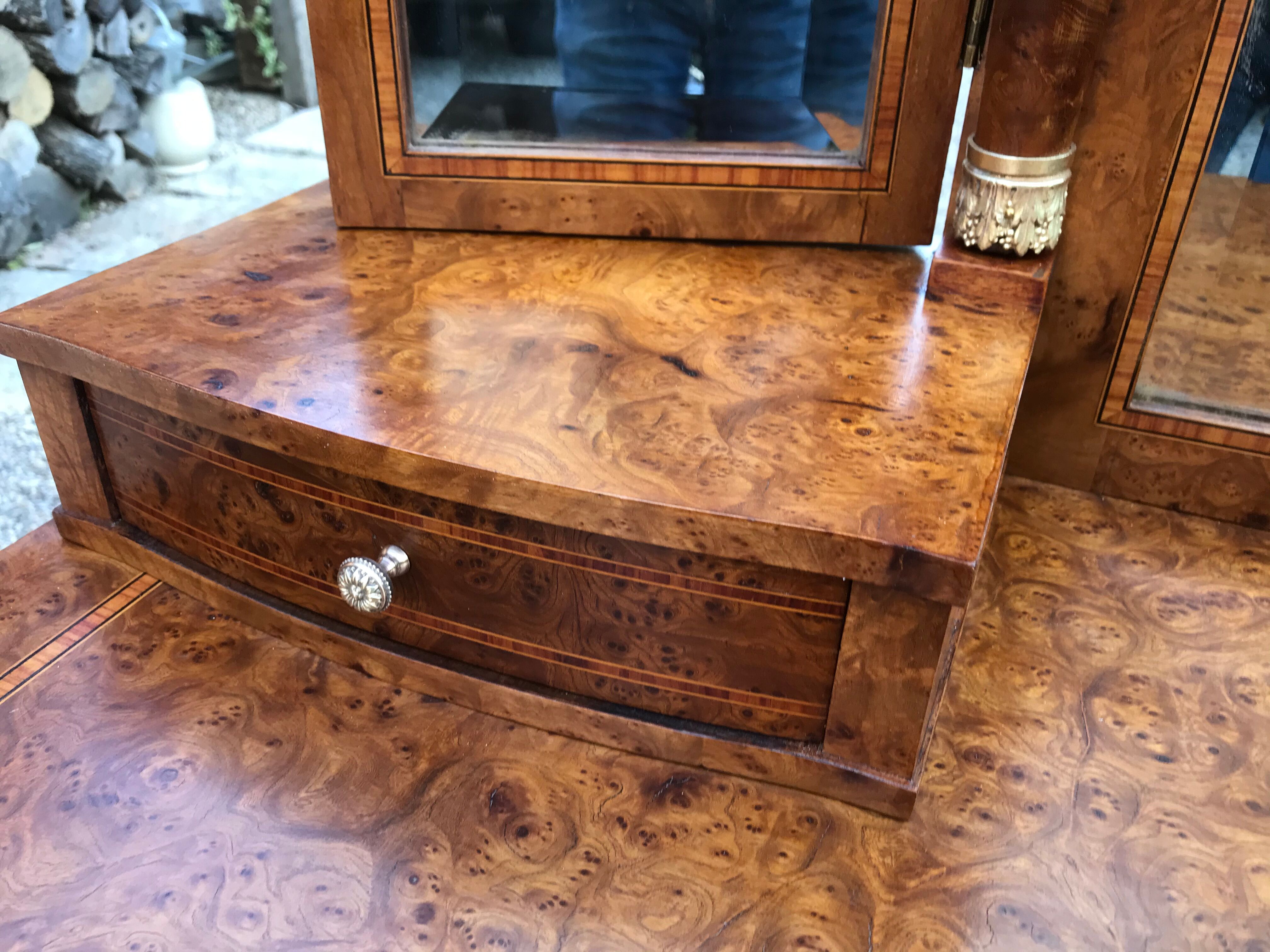 Coiffeuse Louis XVI ronce de noyer 1920