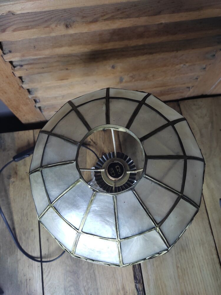 Original bedside desk lamp Crystal base Lampshade mother-of-pearl old