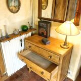 Dresser compass feet