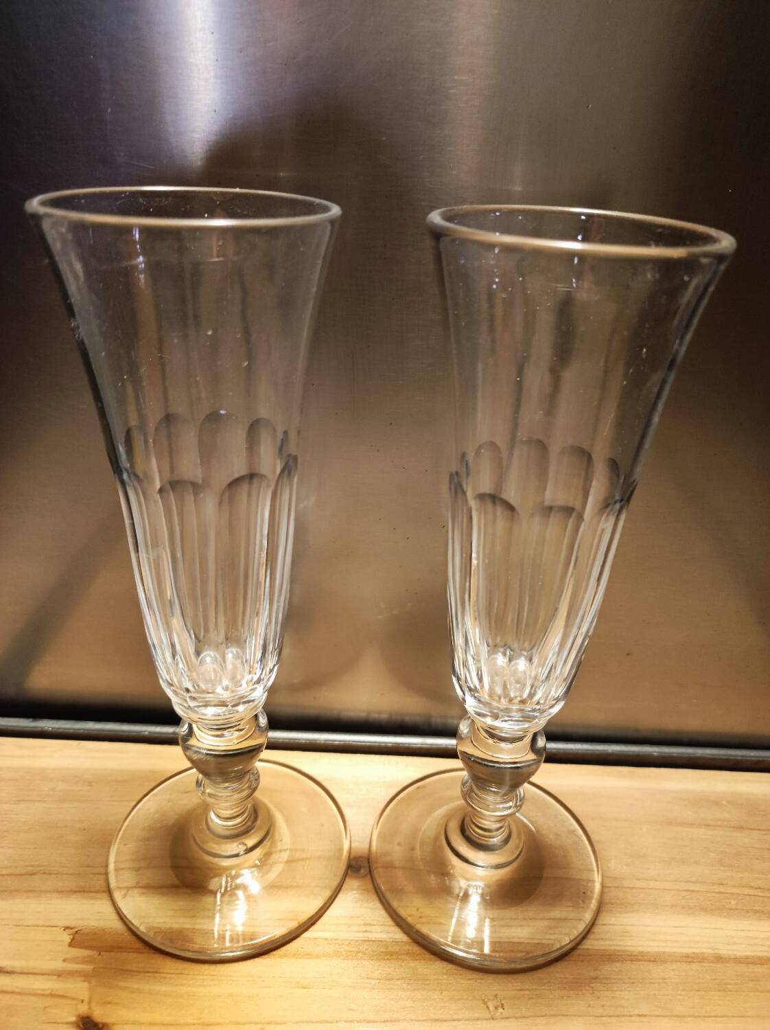 2 champagne flutes with cut sides, late 19th century