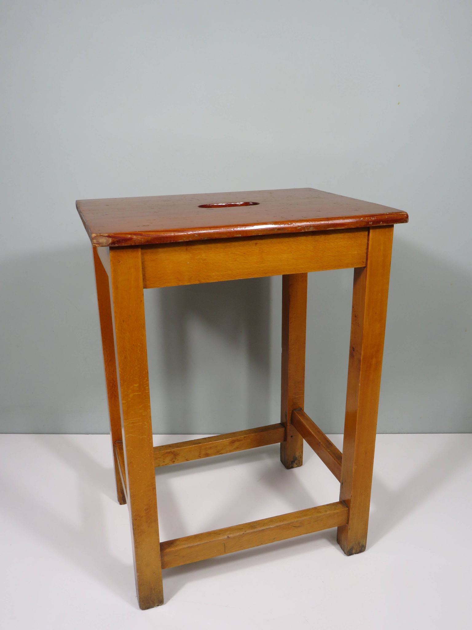 Vintage workshop stool handmade with handle, Belgium 1960
