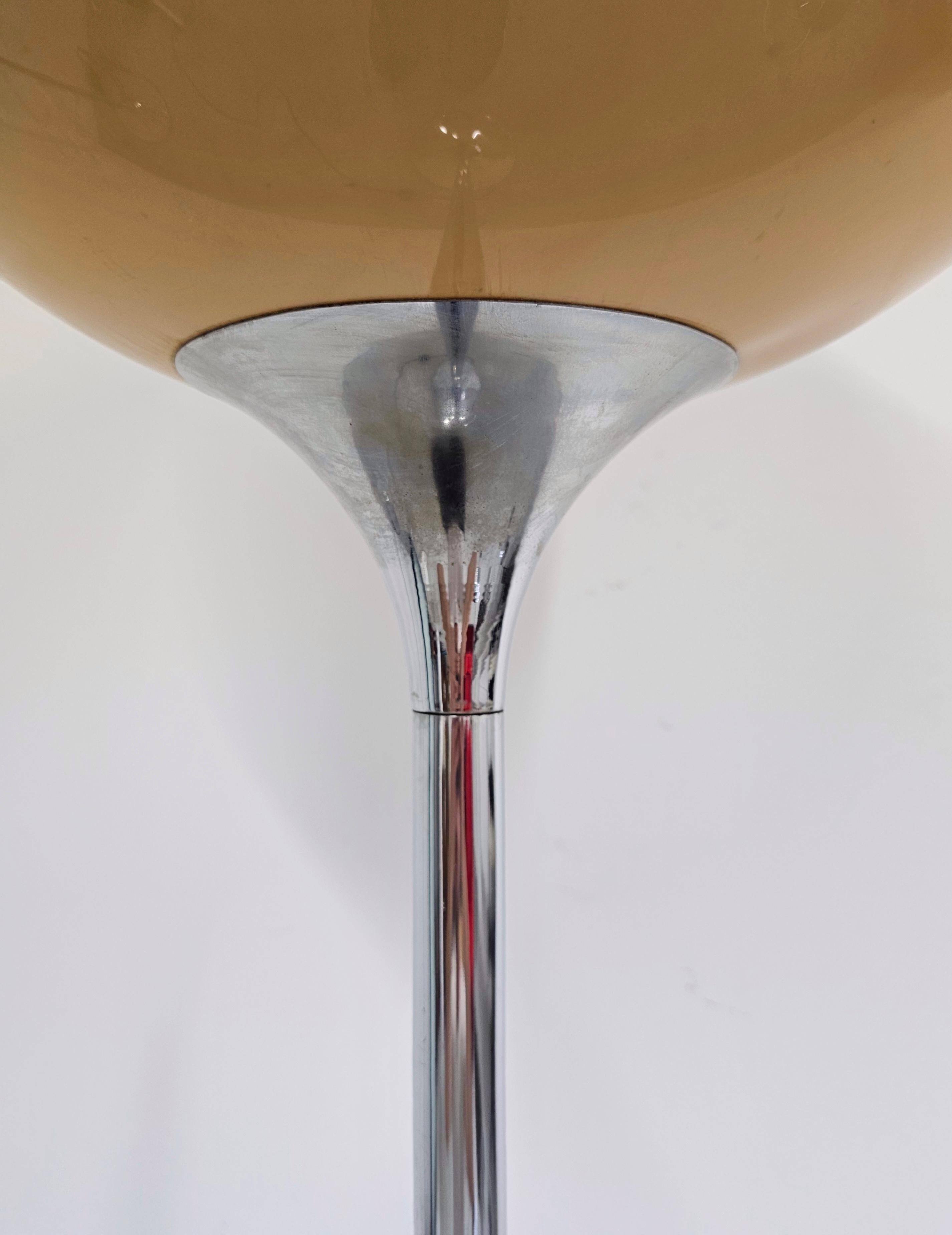 Mid-Century Floor Lamp "Flash" or "Large Bud" by Harvey Guzzini