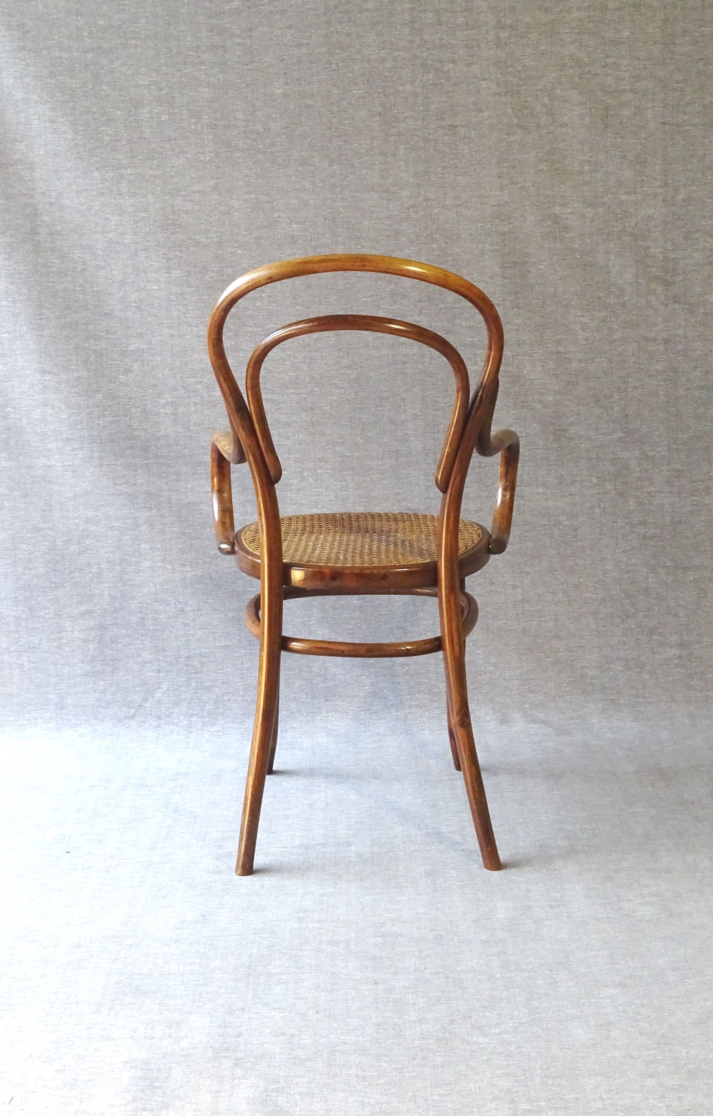 Viennese armchair in bentwood type canned bistro, circa 1900 UNGVAR