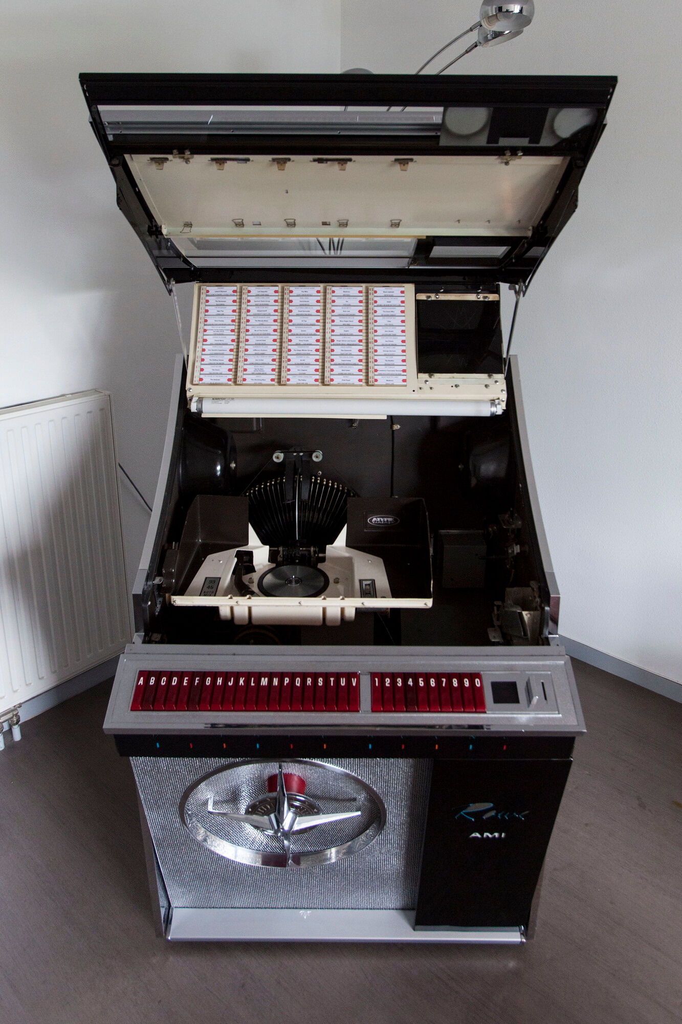 Jukebox Rowe friend from 1963 model"Jal" capa 100 vinyl compilation pop, rock, metal from 1950 to 1990