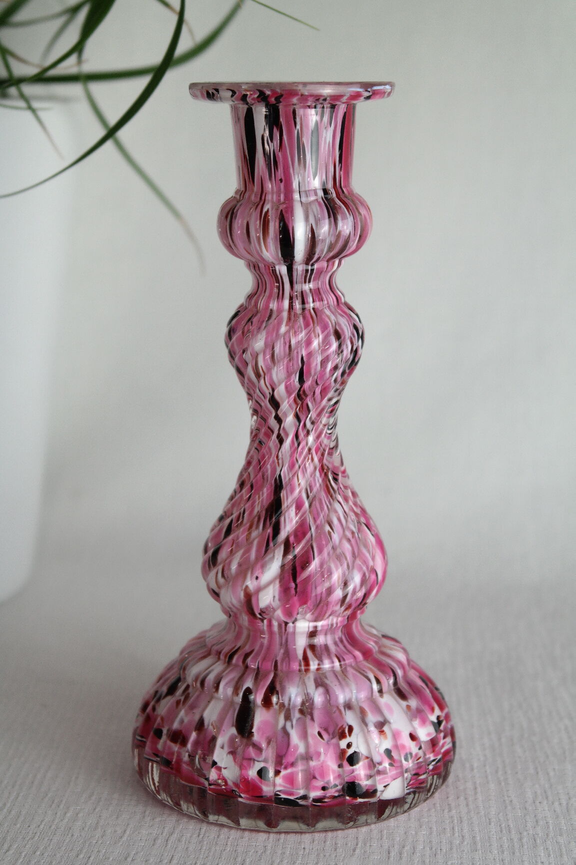 Clichy Legras glass vase, rose, early 20th century.
