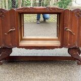 Art Deco sideboard in solid oak and glass from the 1940s.