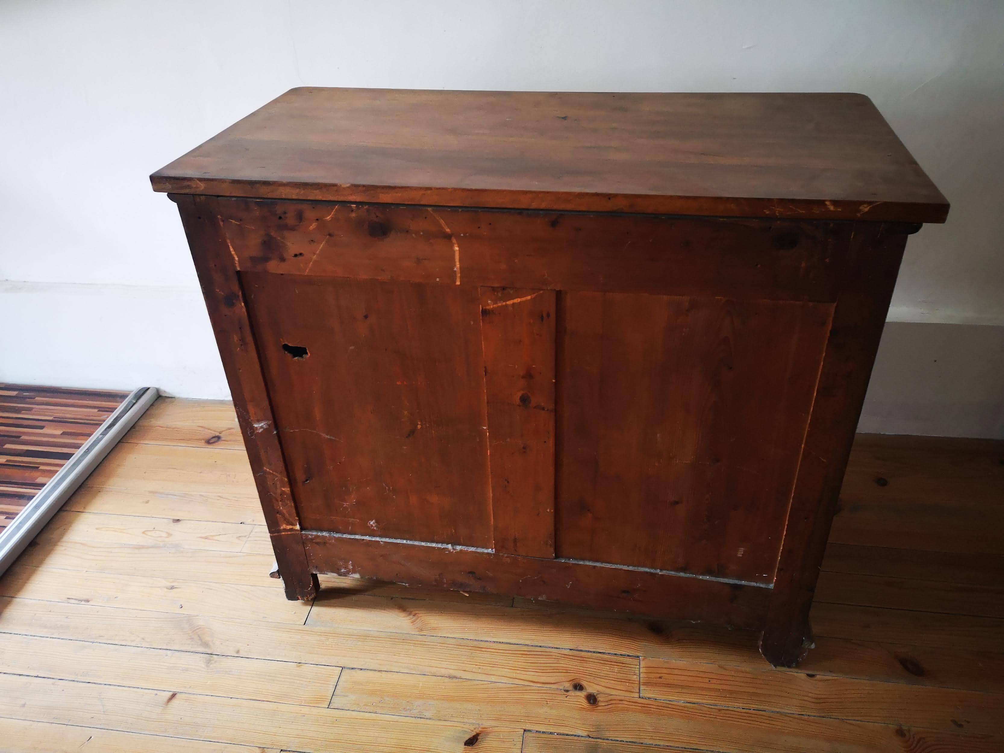 ANTIQUE SOLID WOOD SIDEBOARD – Country / Rustic style