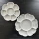 Paire de plats fleurs en porcelaine