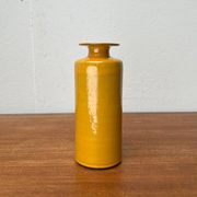 Minimalist vase from a German studio from the mid-century, pottery by BKW Böttger Keramik Wandsbek, Hamburg, 1960s.