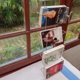 Book/ magazine display