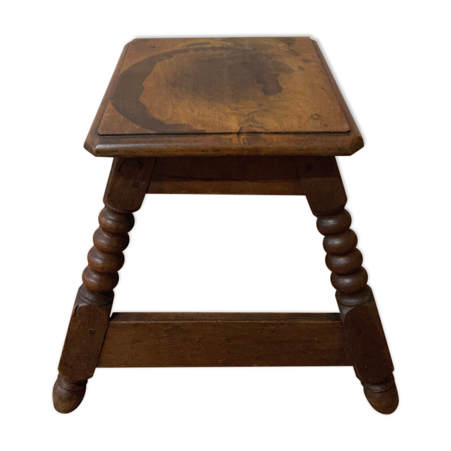 Tabouret en noyer de style Louis XIII du XIXème siècle