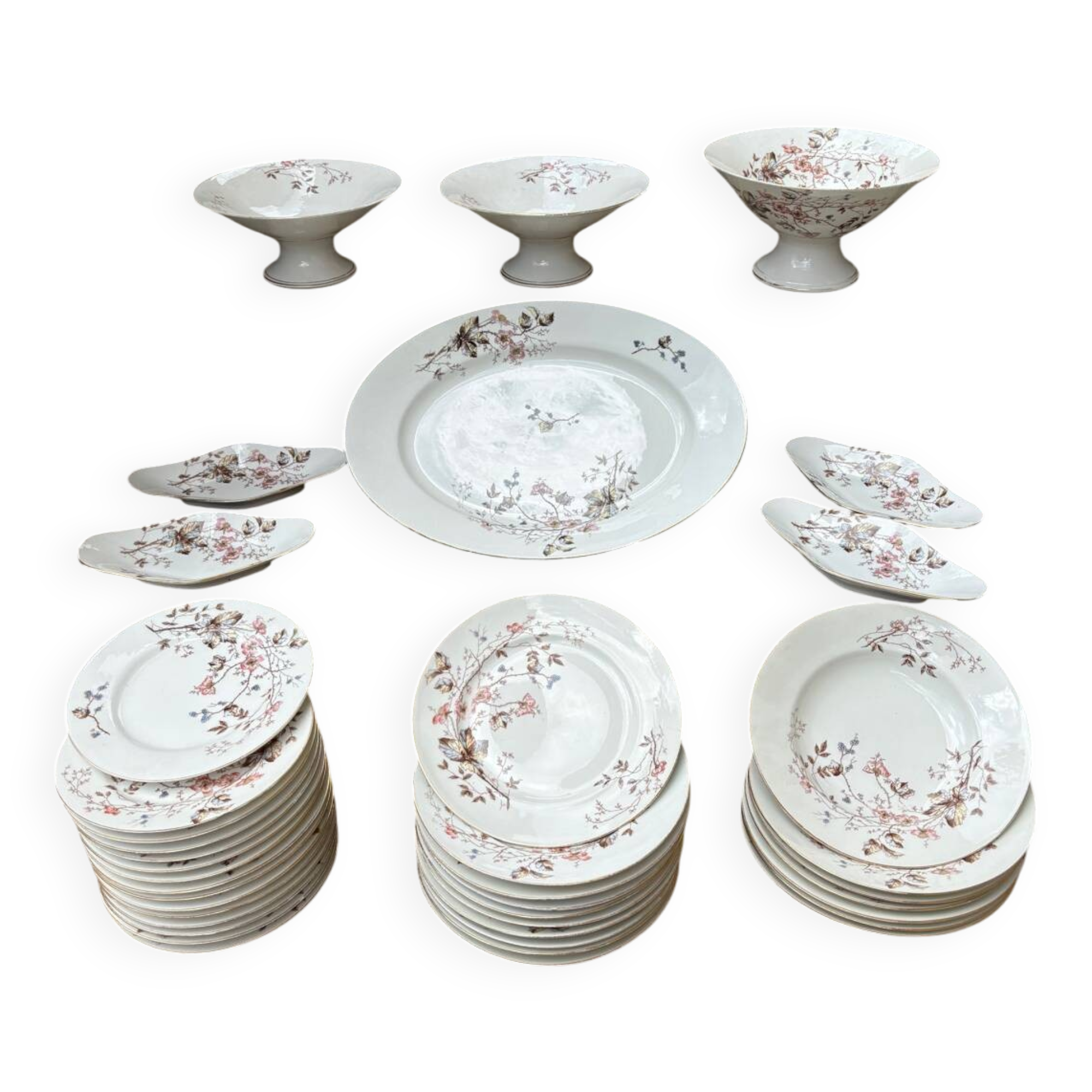 Porcelain Tableware – Late 19th Century – 40 pieces