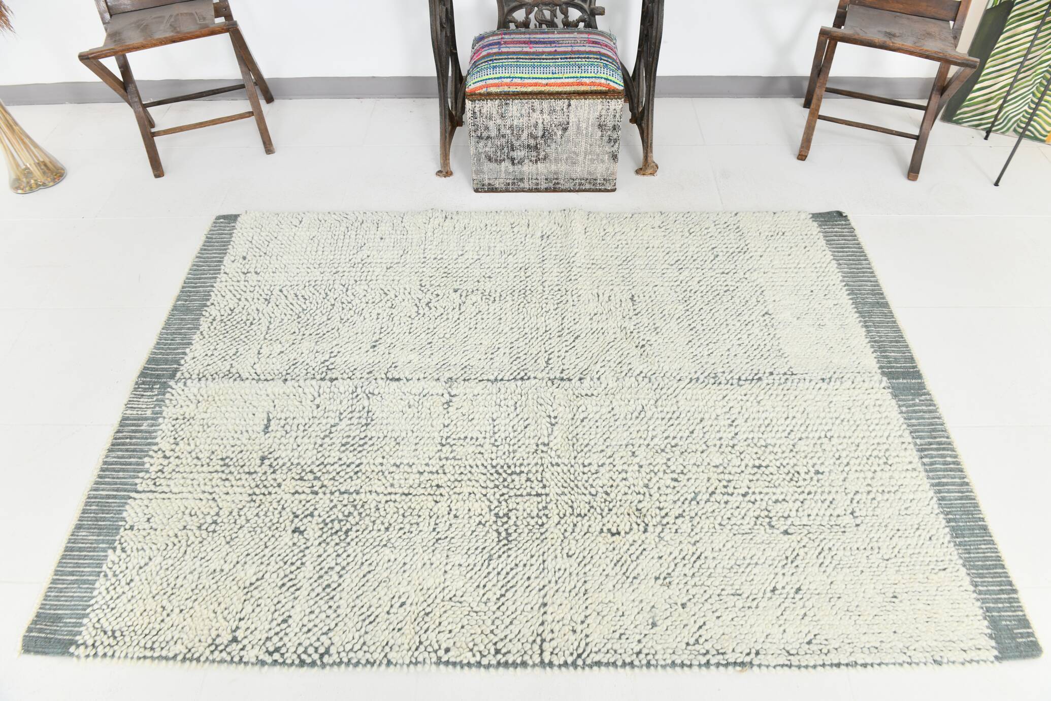 4x7 Shade Of Gray & White Neutral Vintage Rug, 136x199Cm