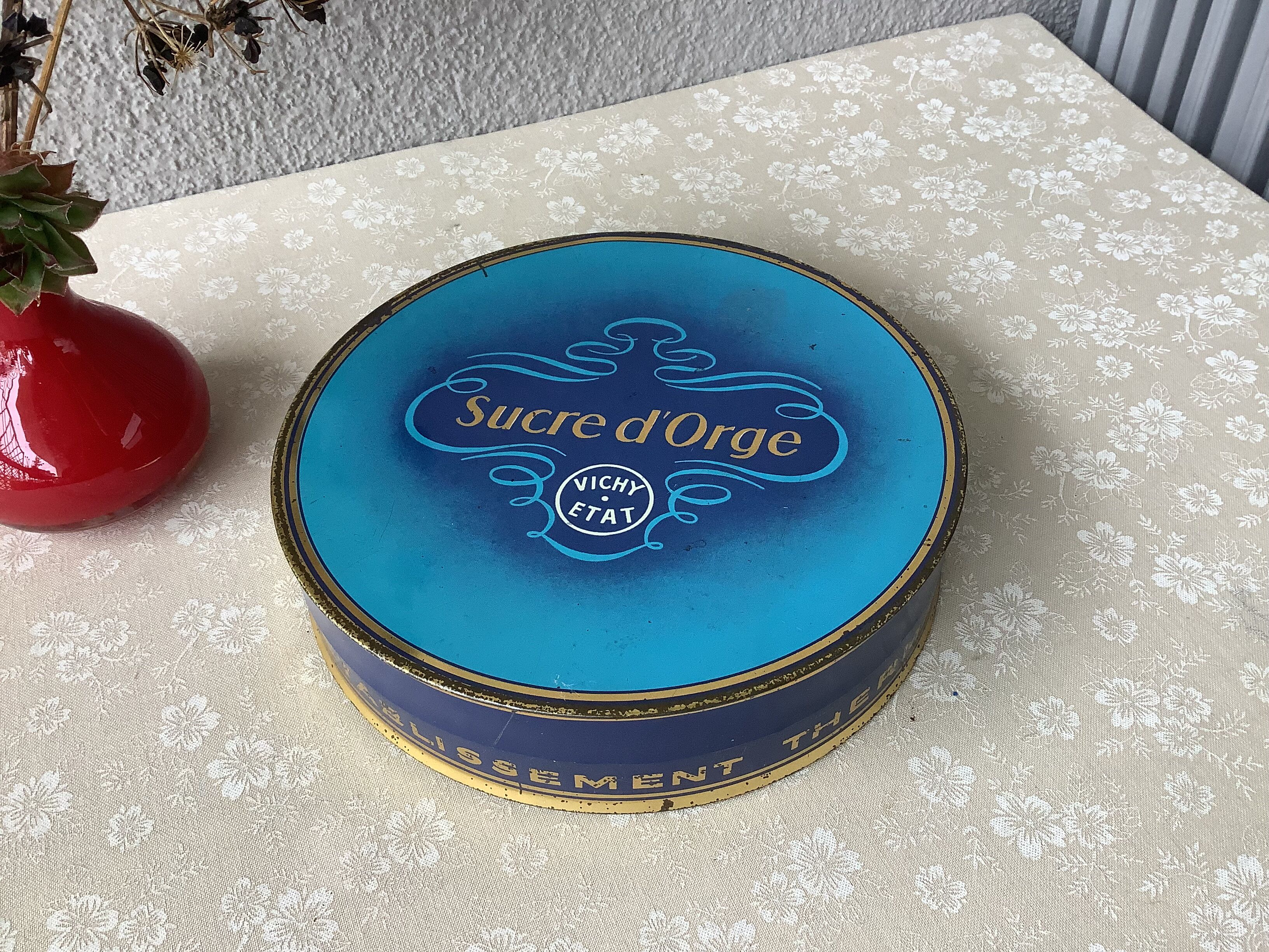Vichy barley sugar box