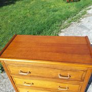 1940s chest of drawers