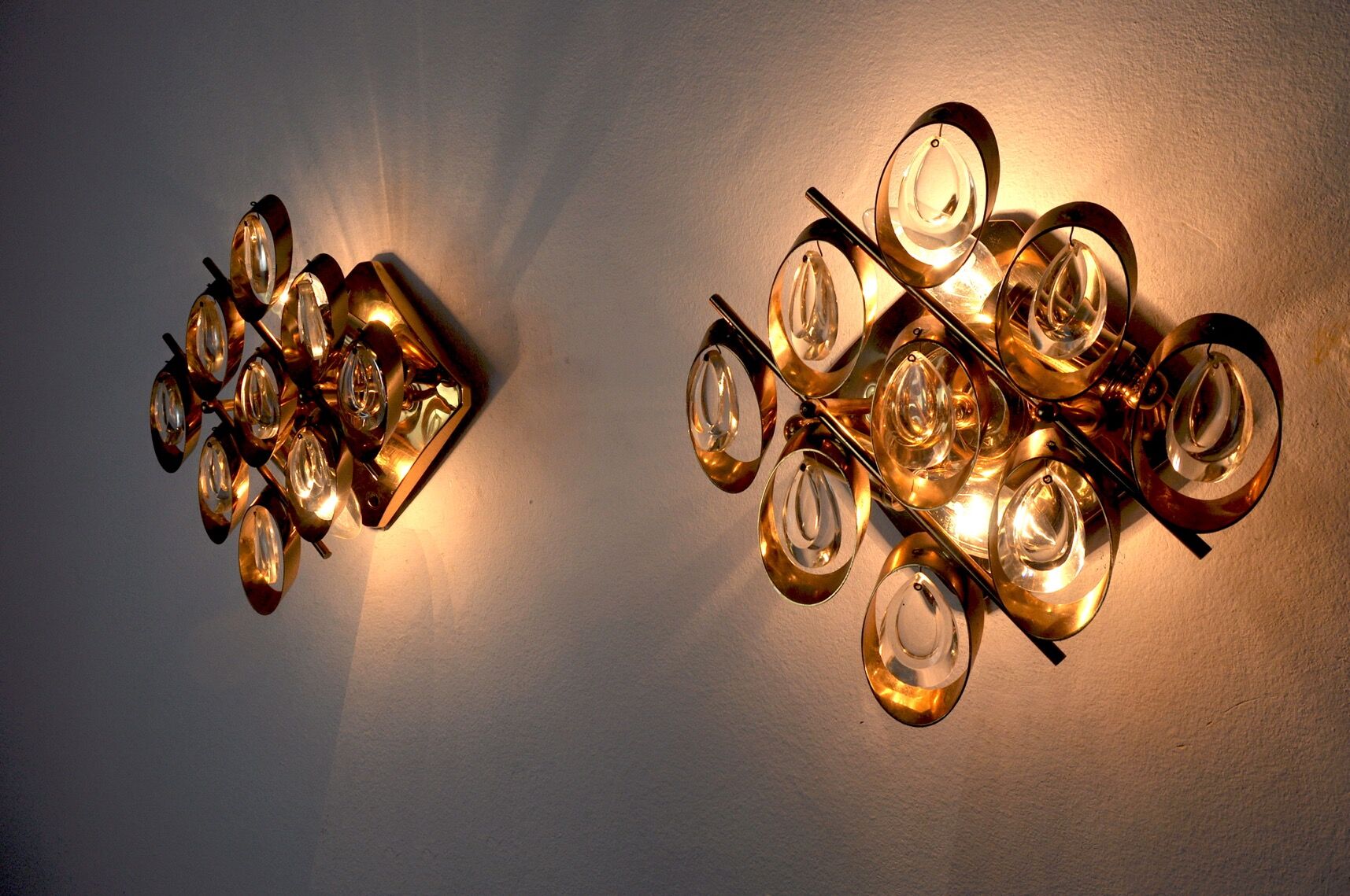 Pair of wall lamps Oscar Torlasco, Italy, 1970