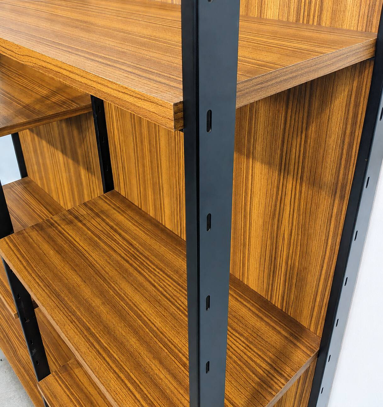 Meurop modular shelf wall unit from the 60s/70s.