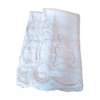 Set 2 old pillowcases