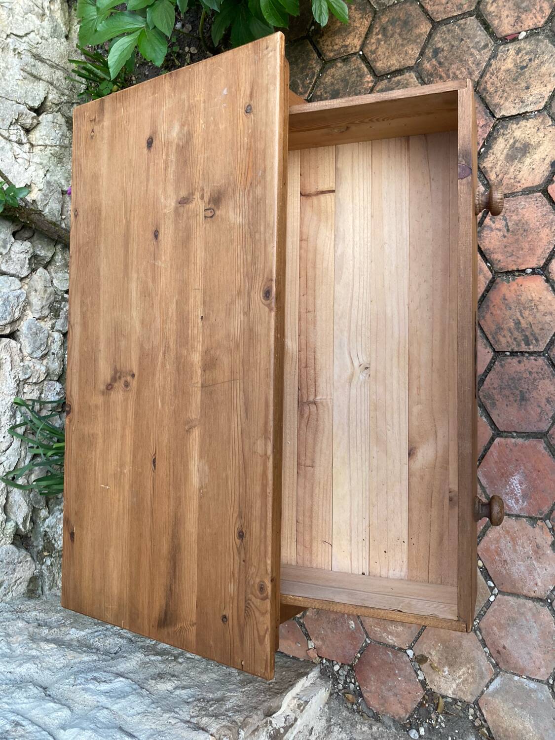 Antique pine chest of drawers