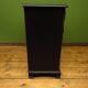Buffet de cuisine noir peint