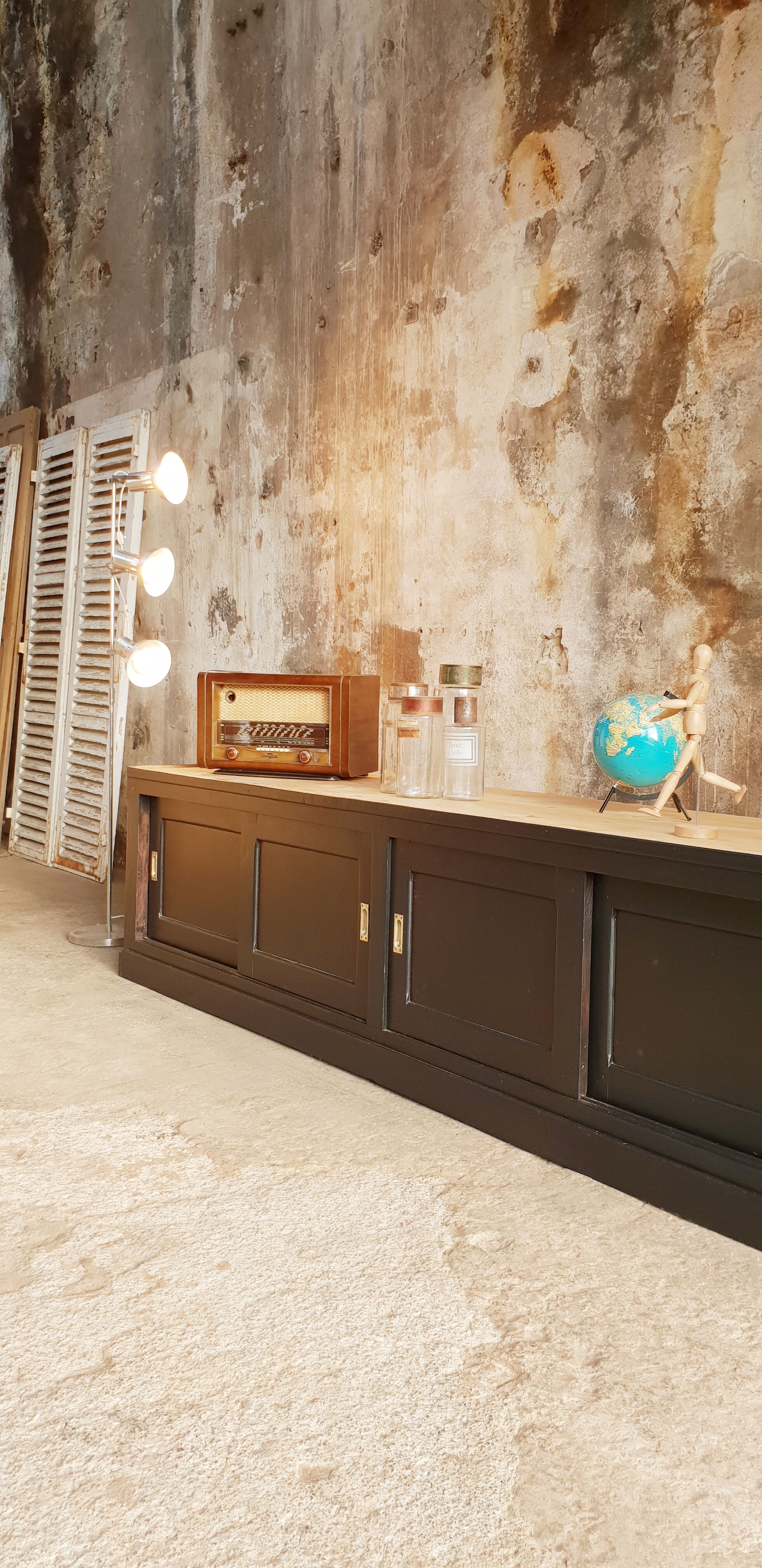 Trade furniture