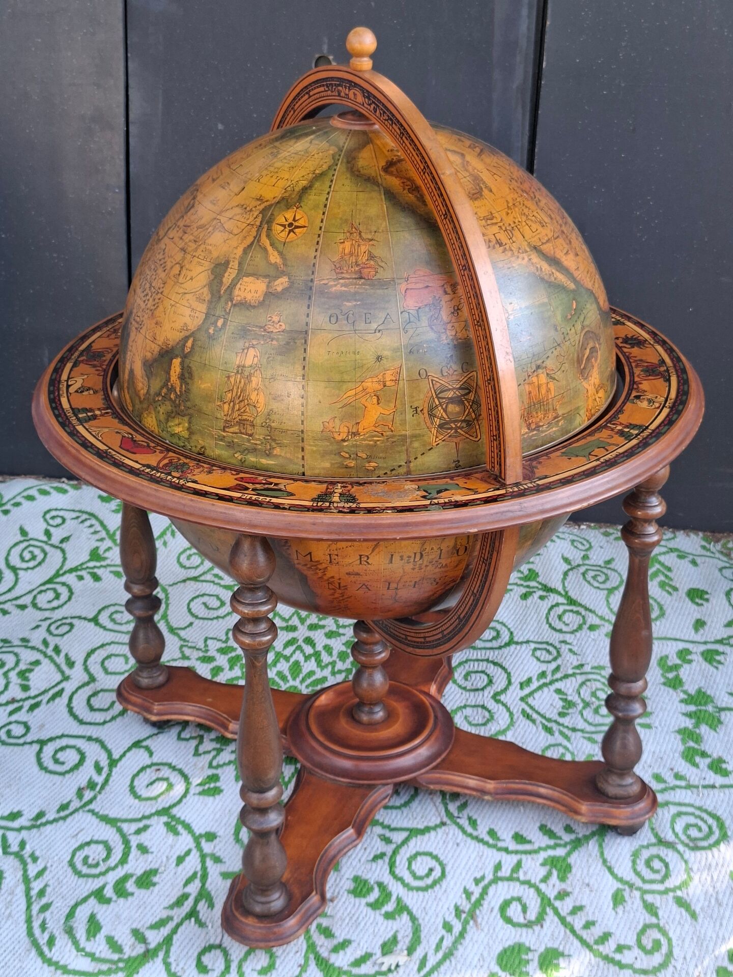 Bar world map