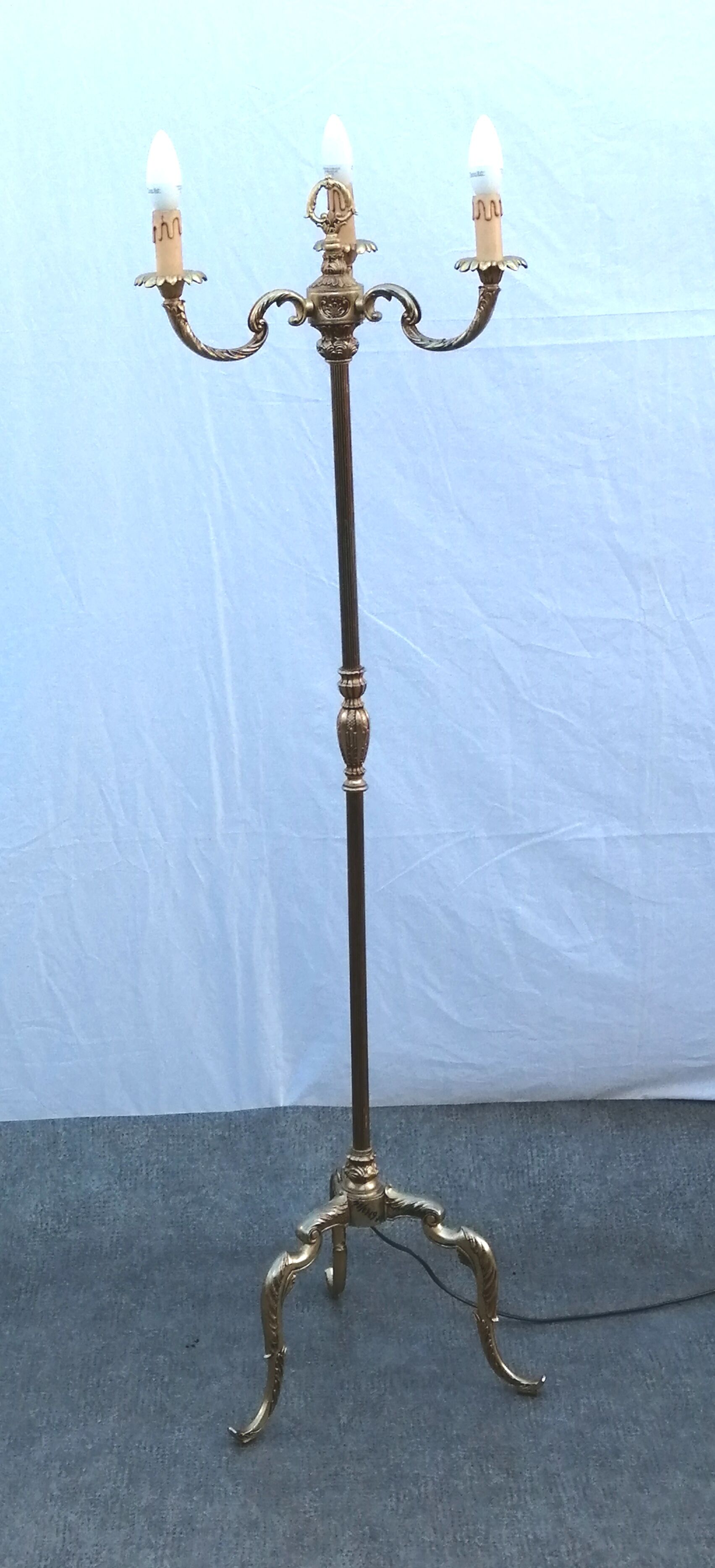 Bronze tripod floor lamp, vintage 1960